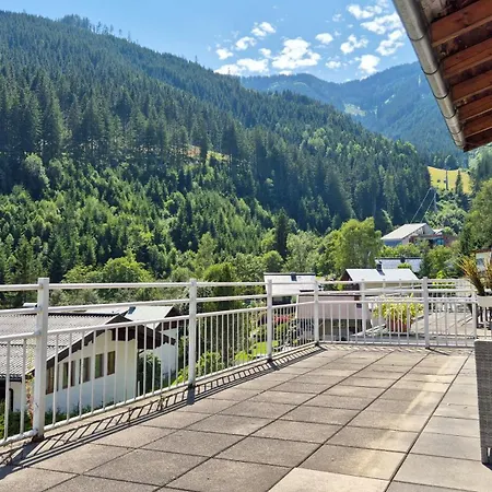 Summer & Winter Fun By In One Zell am See
