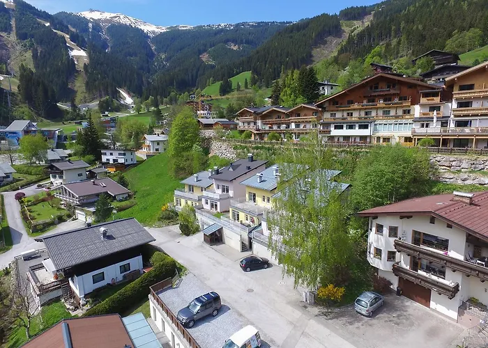 Summer & Winter Fun By In One Incl Summer Card Apartment