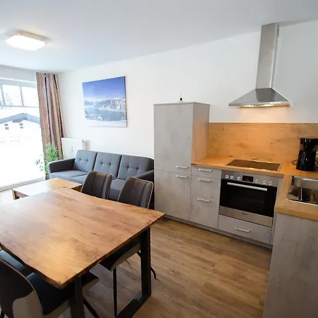 سمر آند وينتر فان باي أوول إن وان أبارتمنتس *